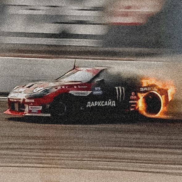 Sutton Larson's avatar